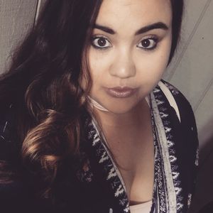 Meet your Posher, Cynthia